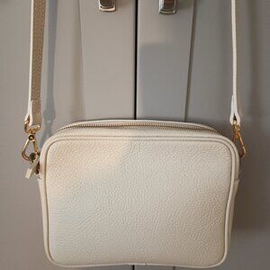 Quince crossbody